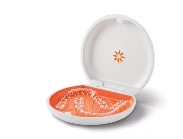 Vivera Invisalign Retainer - Dental Clinic Gurgaon