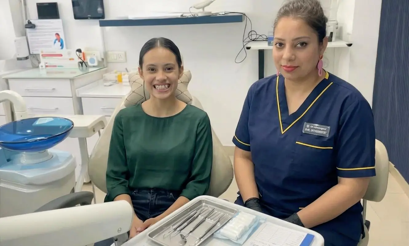 Patient consultation for veneer sensitivity assessment at dental clinic in Gurgaon